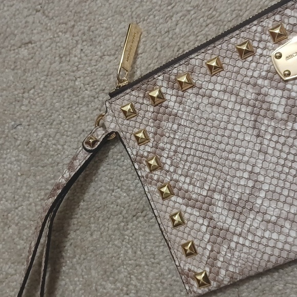 MK snakeskin clutch - Picture 3 of 7